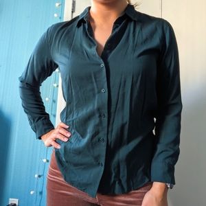 UNIQLO Emerald Silky Fitted Button-down